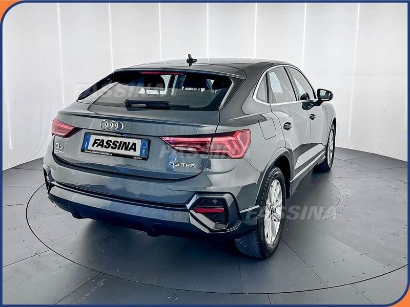 Audi Q3 Sportback 1.5 Sportback 35 tfsi mhev s-tronic