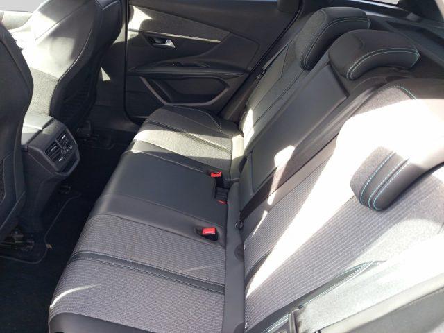 PEUGEOT 3008 BlueHDi 130 S&S Allure