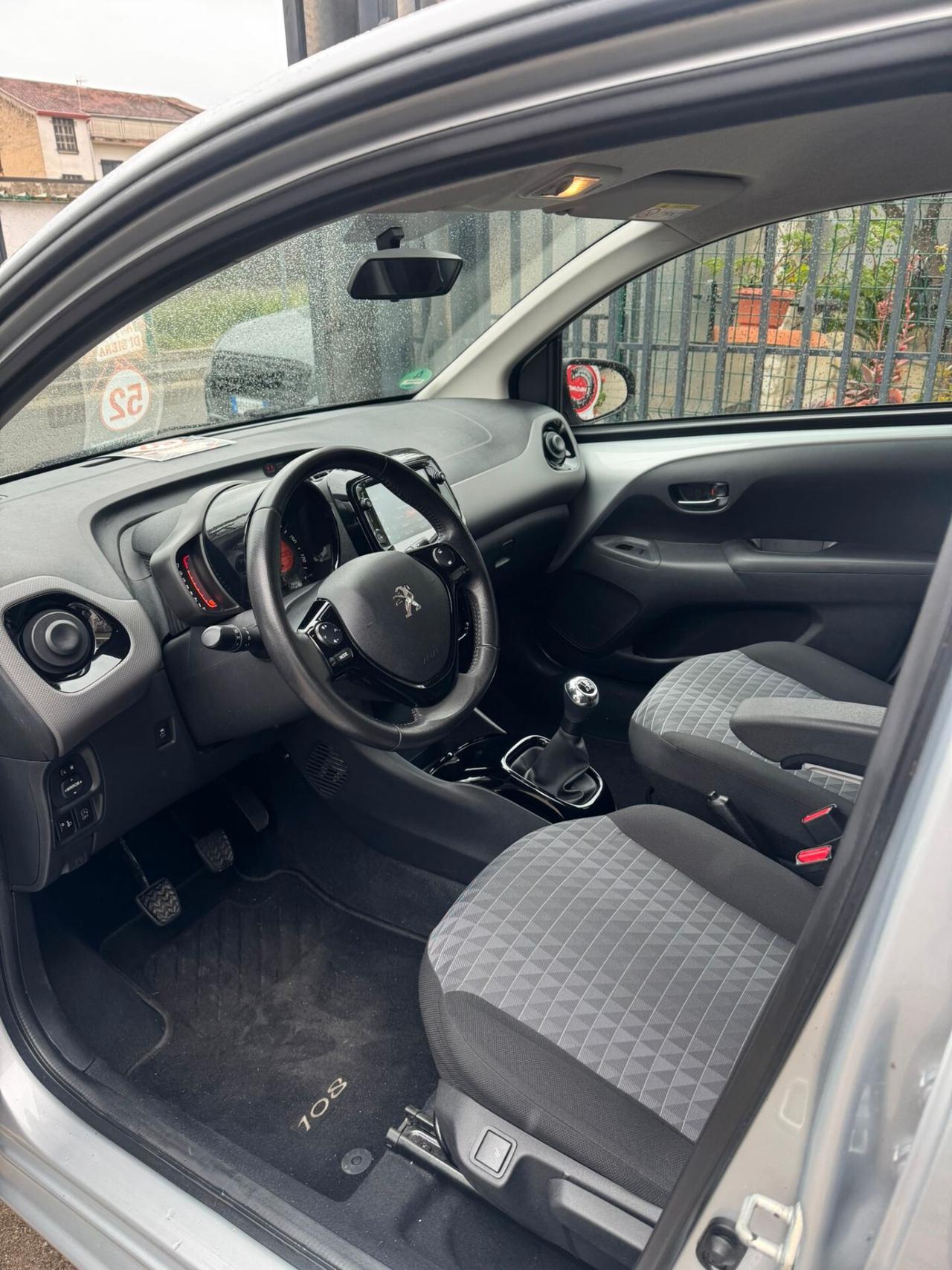 Peugeot 108 VTi 72 S&S 5 porte Allure TOP!