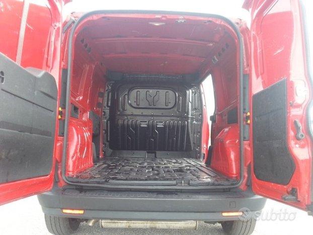 Fiat Doblo 1.4 T-Jet Nat.Pow. Maxi Lamierato SX