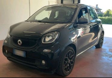 Smart forfour 0.9 t Passion 90cv twinamic - Cambio automatico
