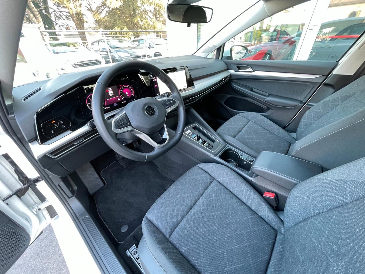 Volkswagen Golf 2.0 TDI 150 CV DSG SCR Style con solo 11.000 km