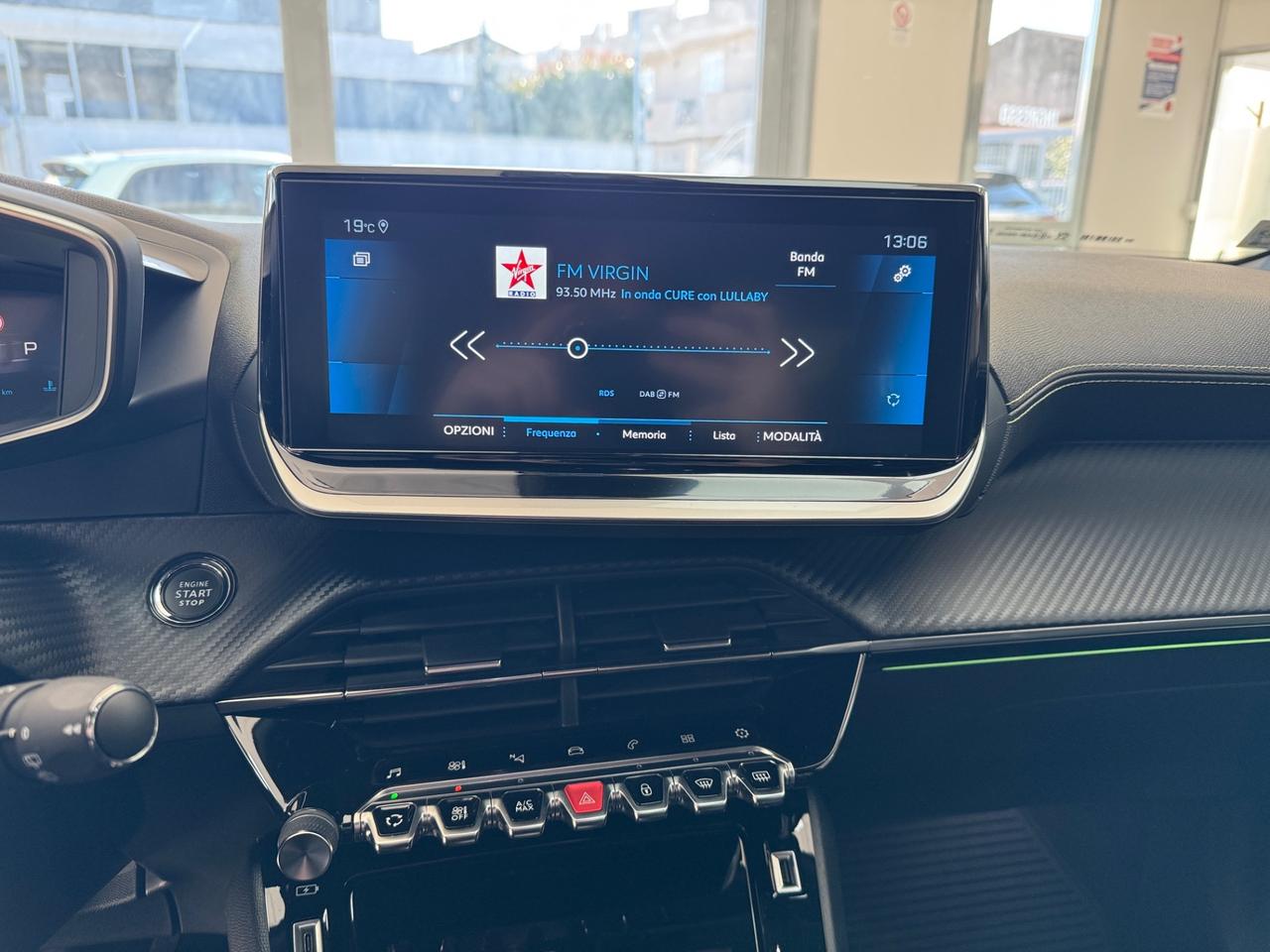 Peugeot 2008 BlueHDi 130 S&S EAT8 GT