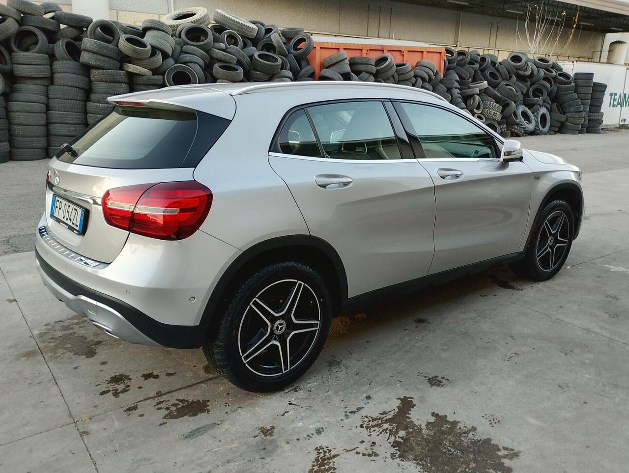 Mercedes-benz GLA 180 GLA 180 d Automatic Executive ok per neopatentati