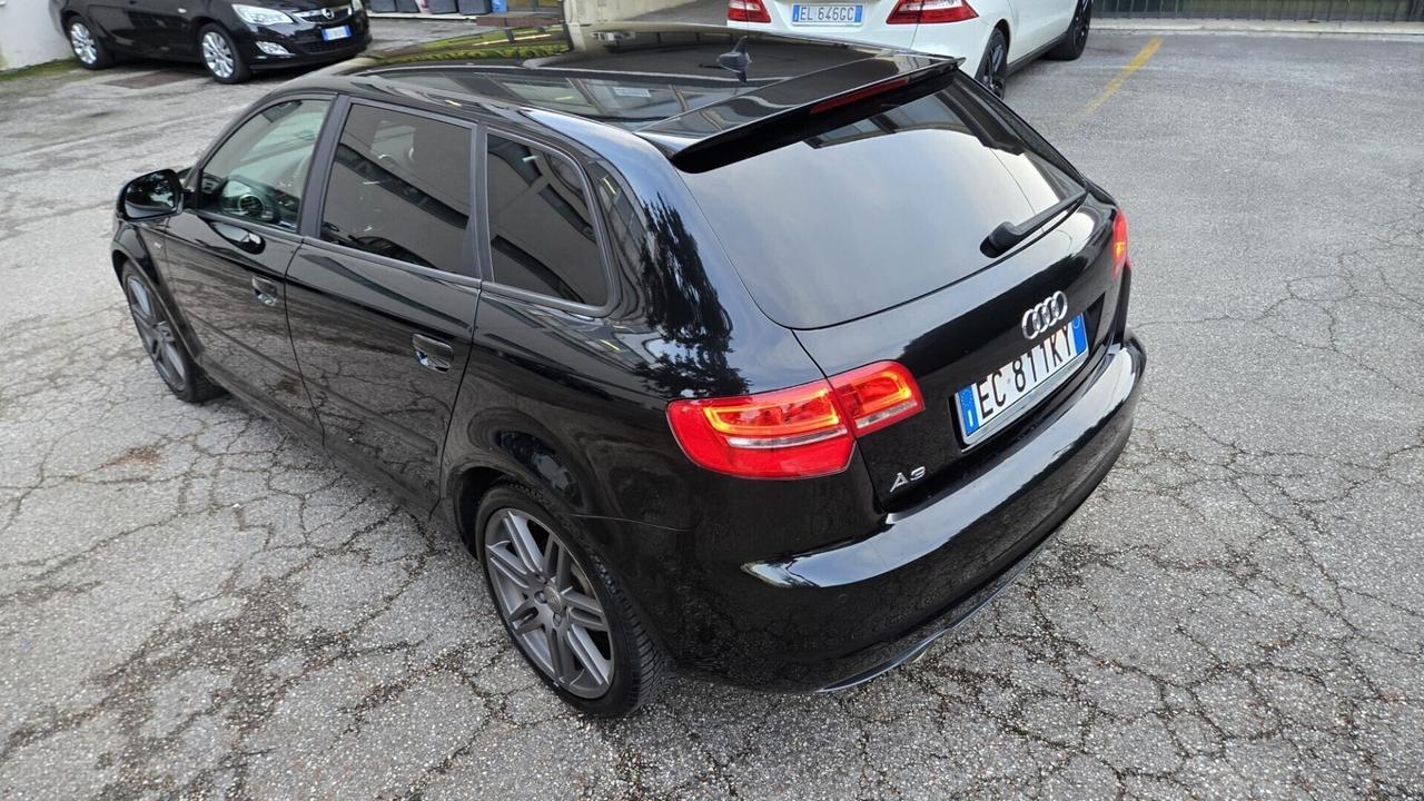 Audi A3 SPB 1.6 TDI 105 CV x Neopatentati