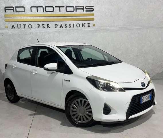 Toyota Yaris Ibrida Automatica 4 Stagioni