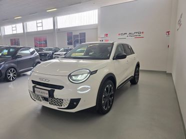 Fiat 600 Hybrid DCT MHEV La Prima