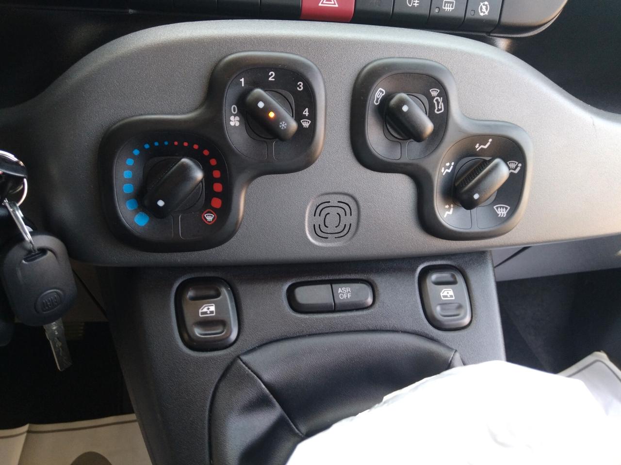 Fiat Panda 1.0 70cv FireFly S&S Hybrid x neopatentati