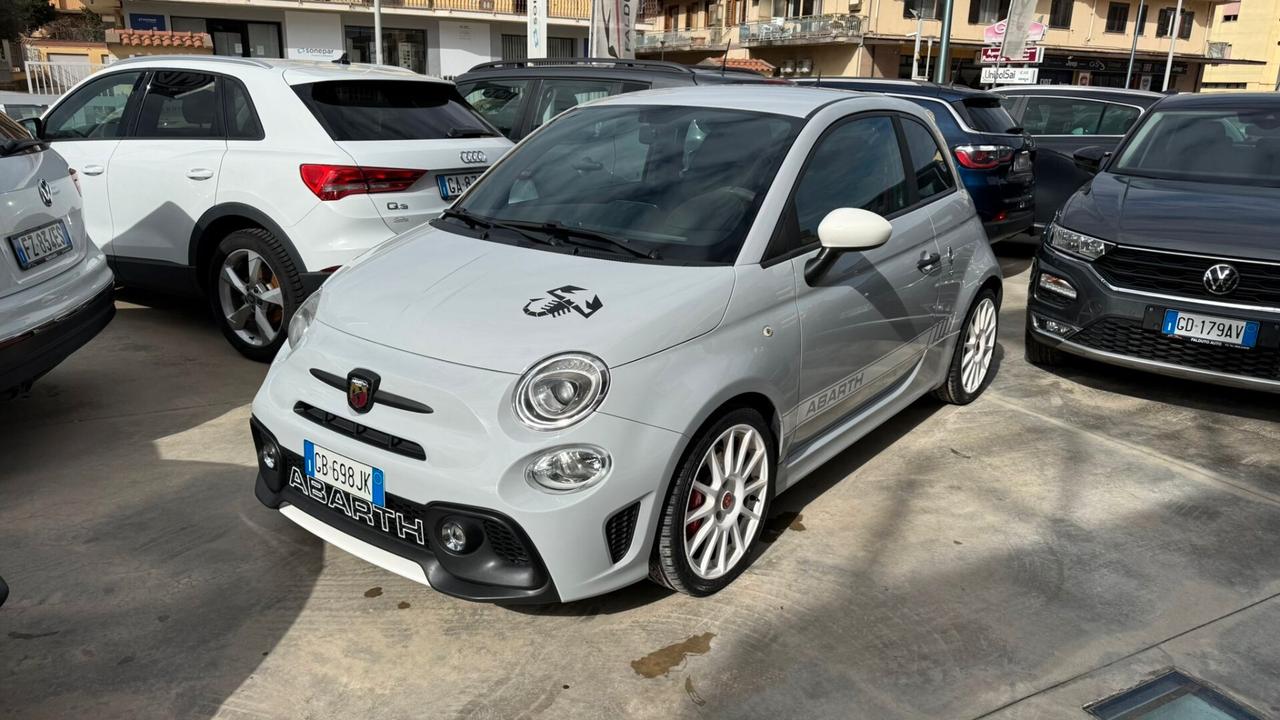 Abarth 595 1.4 Turbo T-Jet 180 CV Esseesse