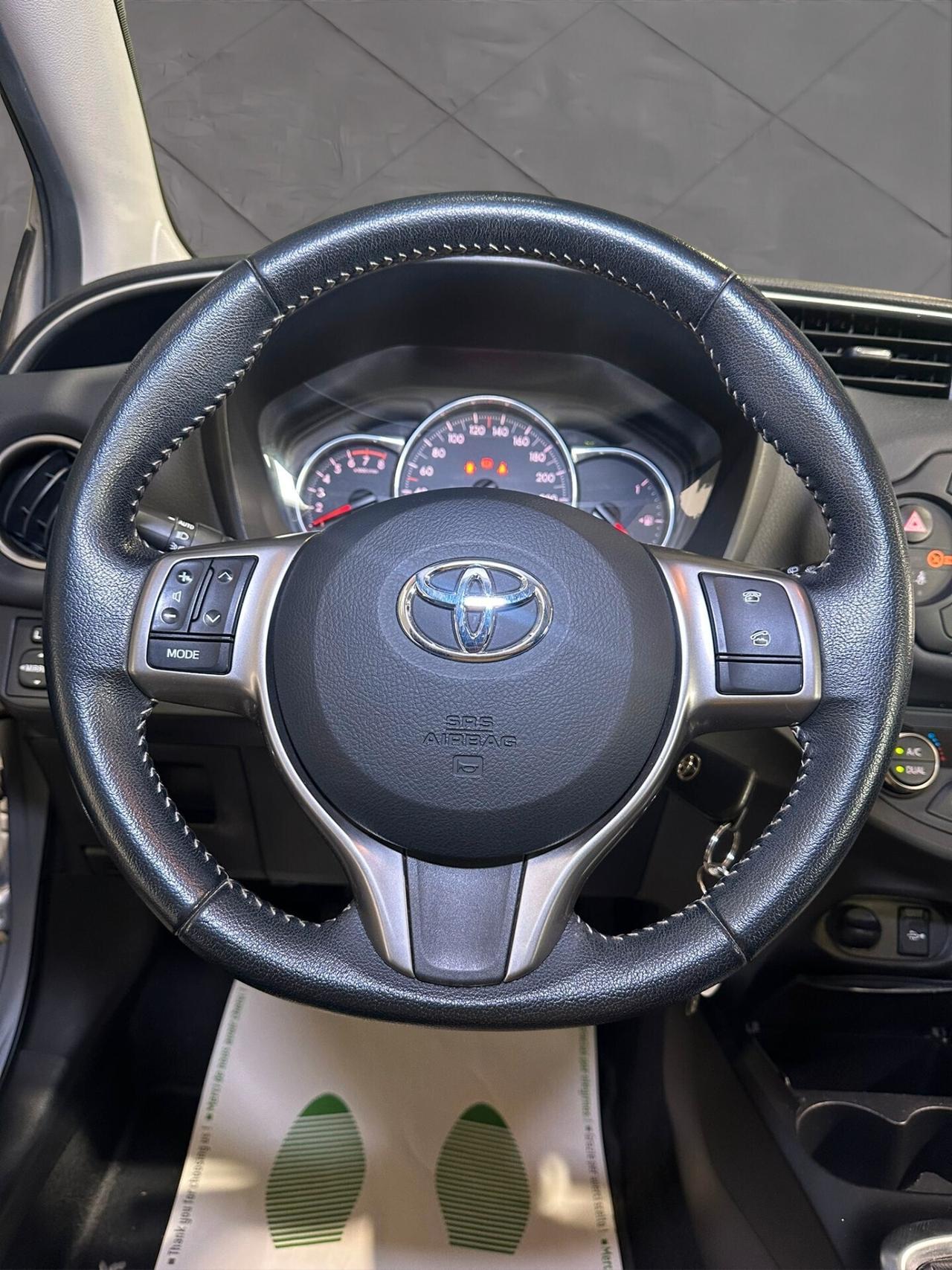 Toyota Yaris 1.0 5 porte Lounge