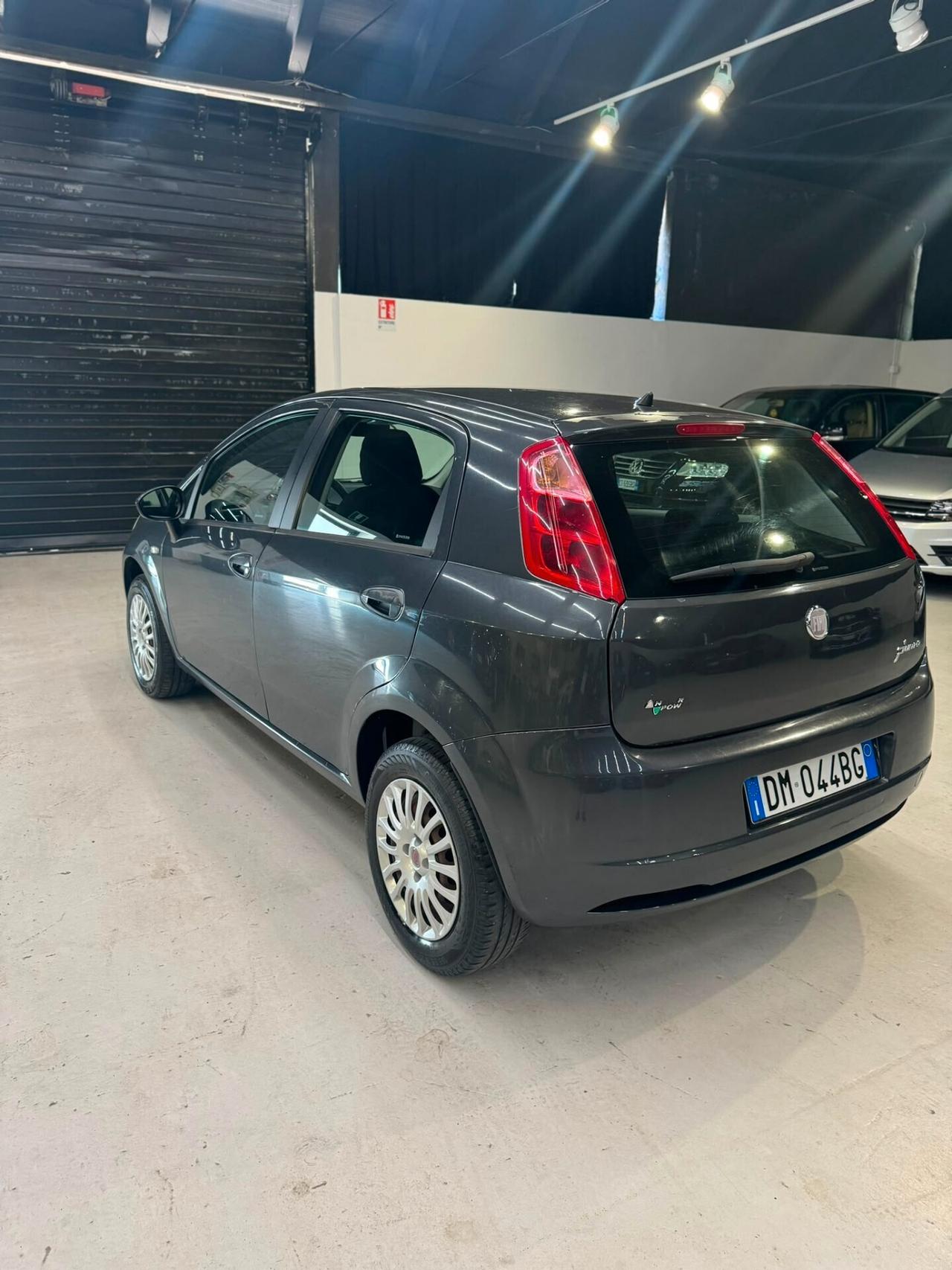 Fiat Punto GRANDE 1.4 5P DYNAMIC NATURAL POWER