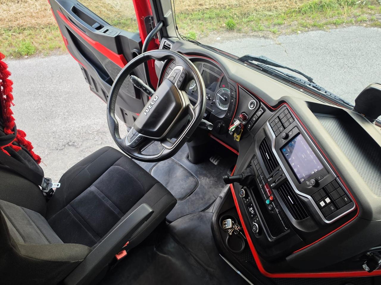 IVECO STRALIS S-WEY 510 LIMITED EDITION