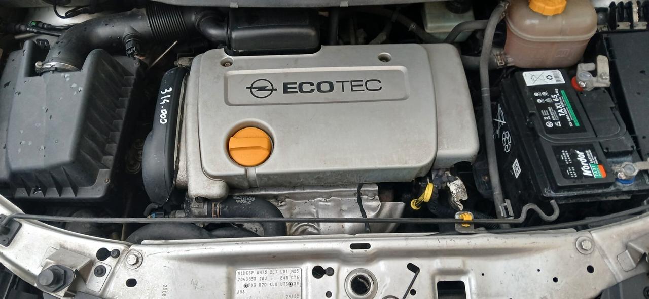 Opel Zafira 1.6 metano 7 posti neopatentati