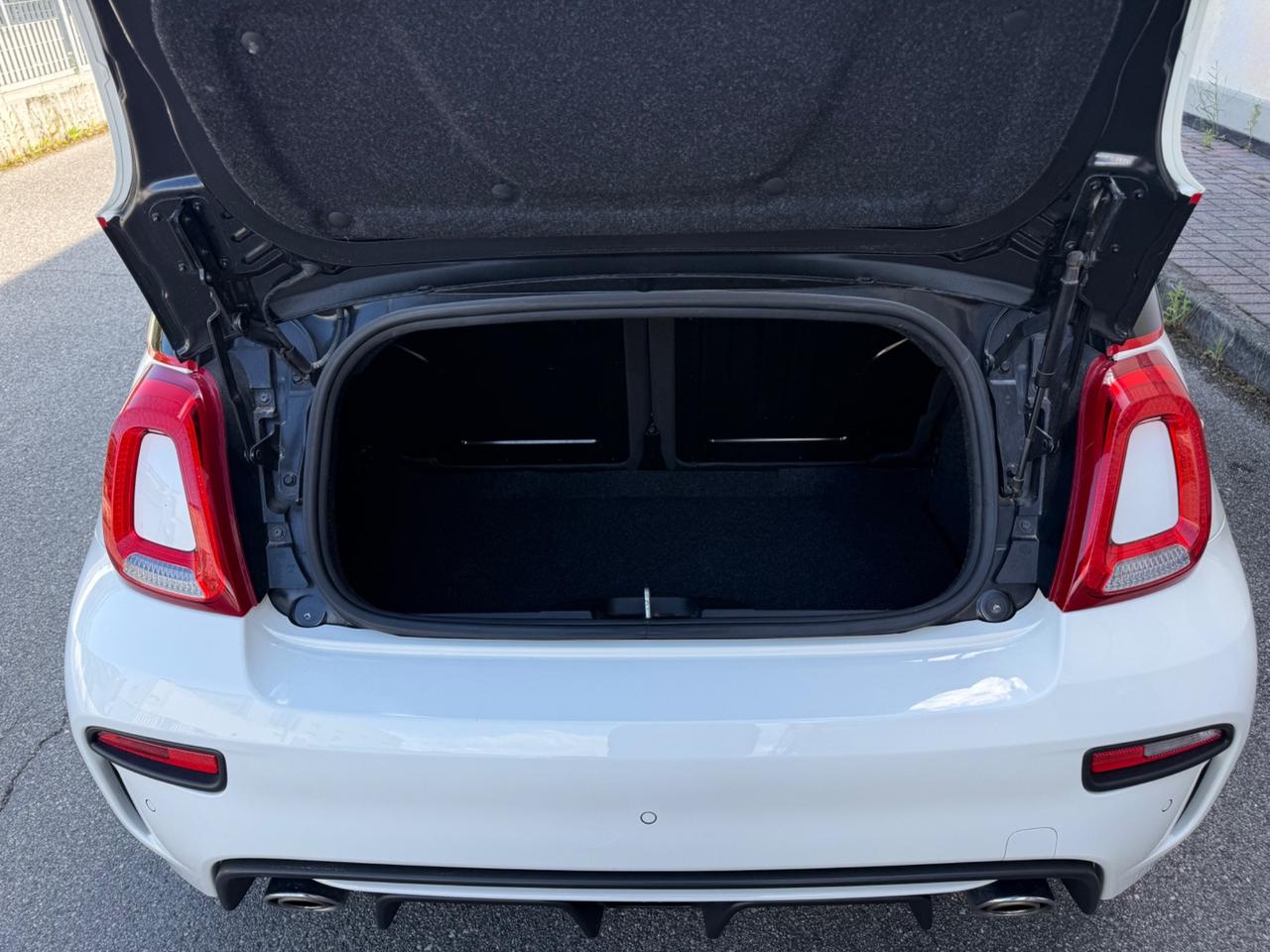 Abarth 595 C 1.4 Turbo T-Jet 165 CV Turismo
