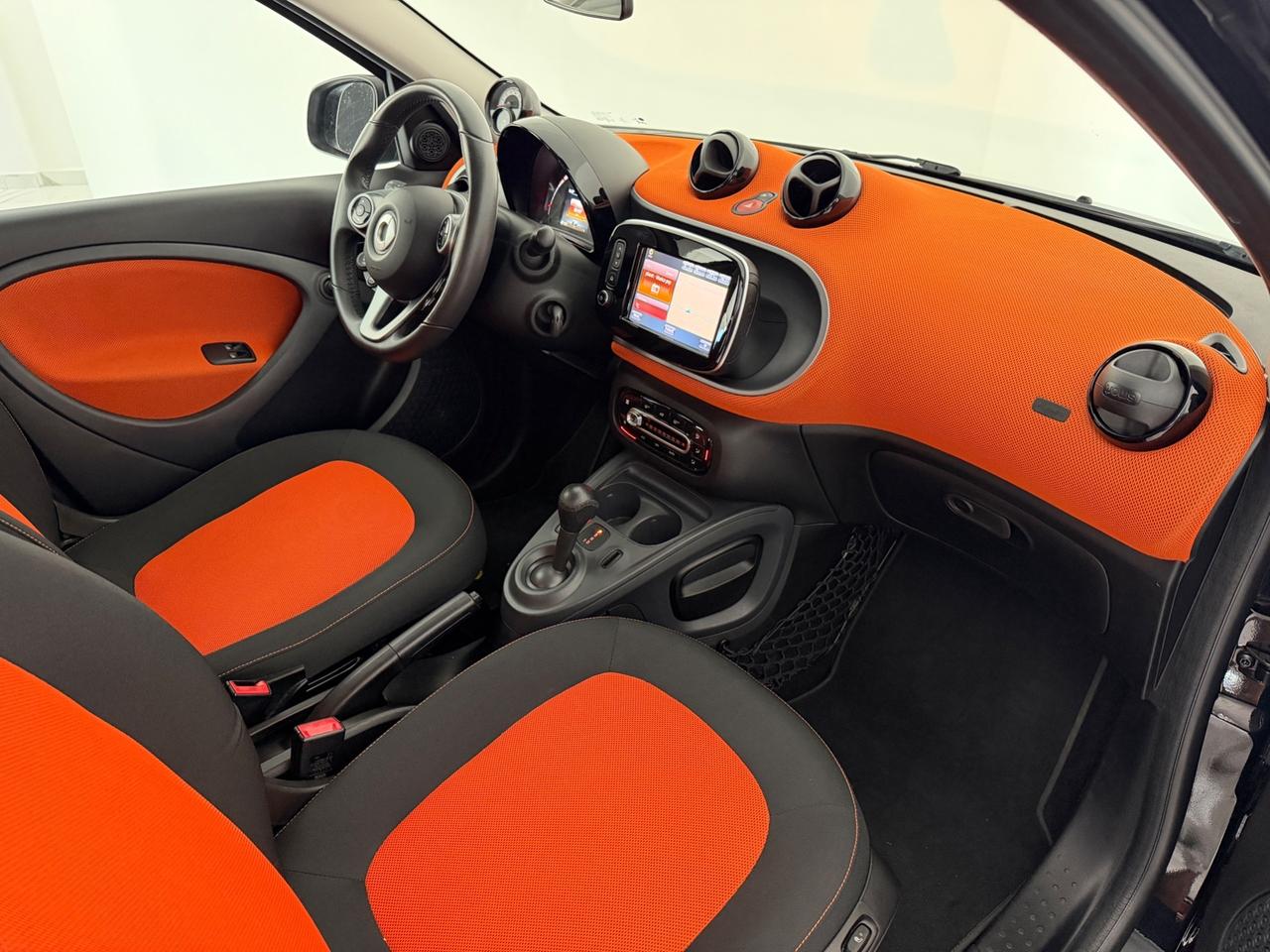 SMART FORFOUR PASSION 90 CV AUTOMATICA/LED/NAVIGATORE