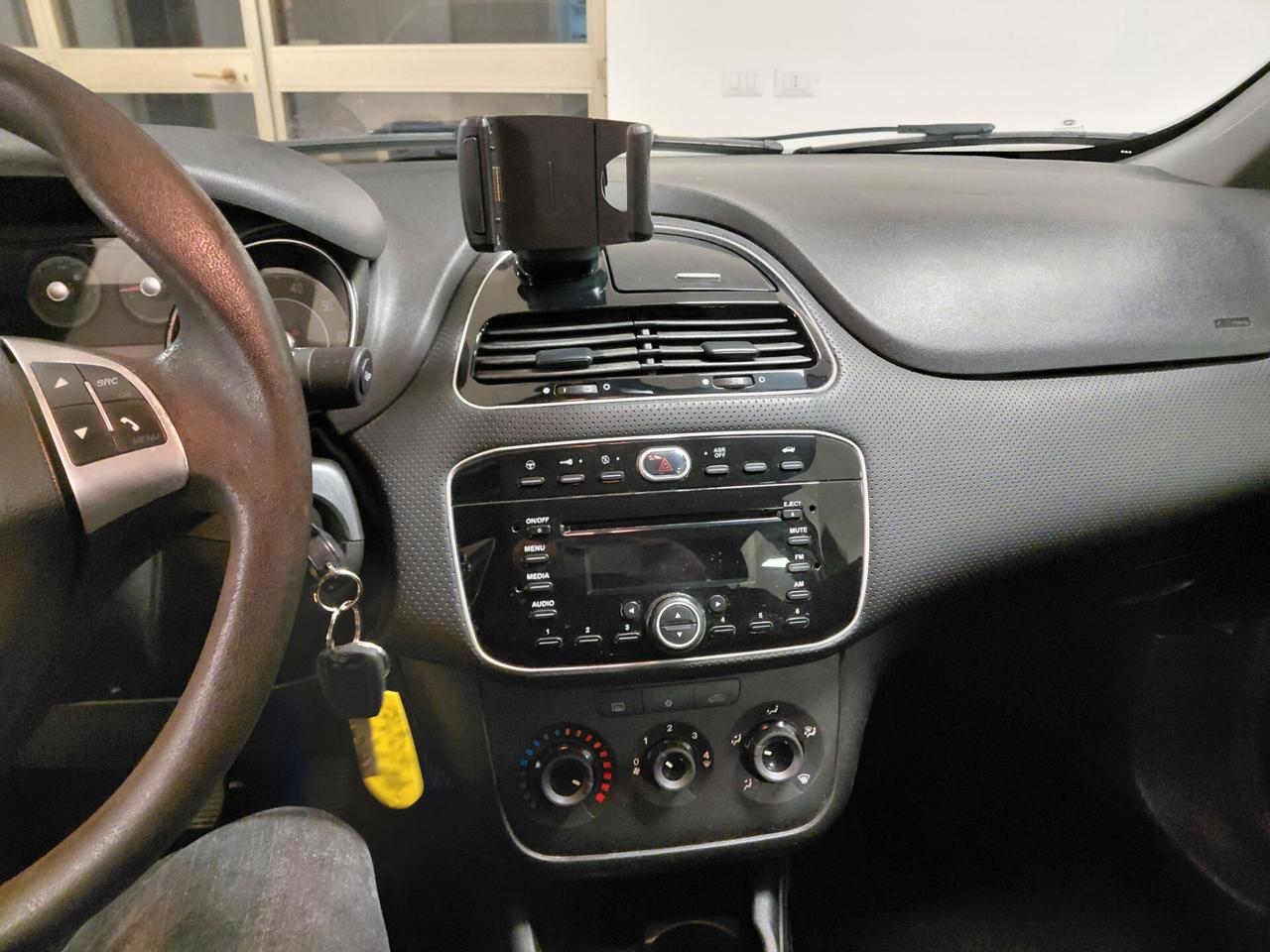 FIAT PUNTO EVO 2011 DS 1.3 ADATTA NEOPATENTATI KM 133 MILA