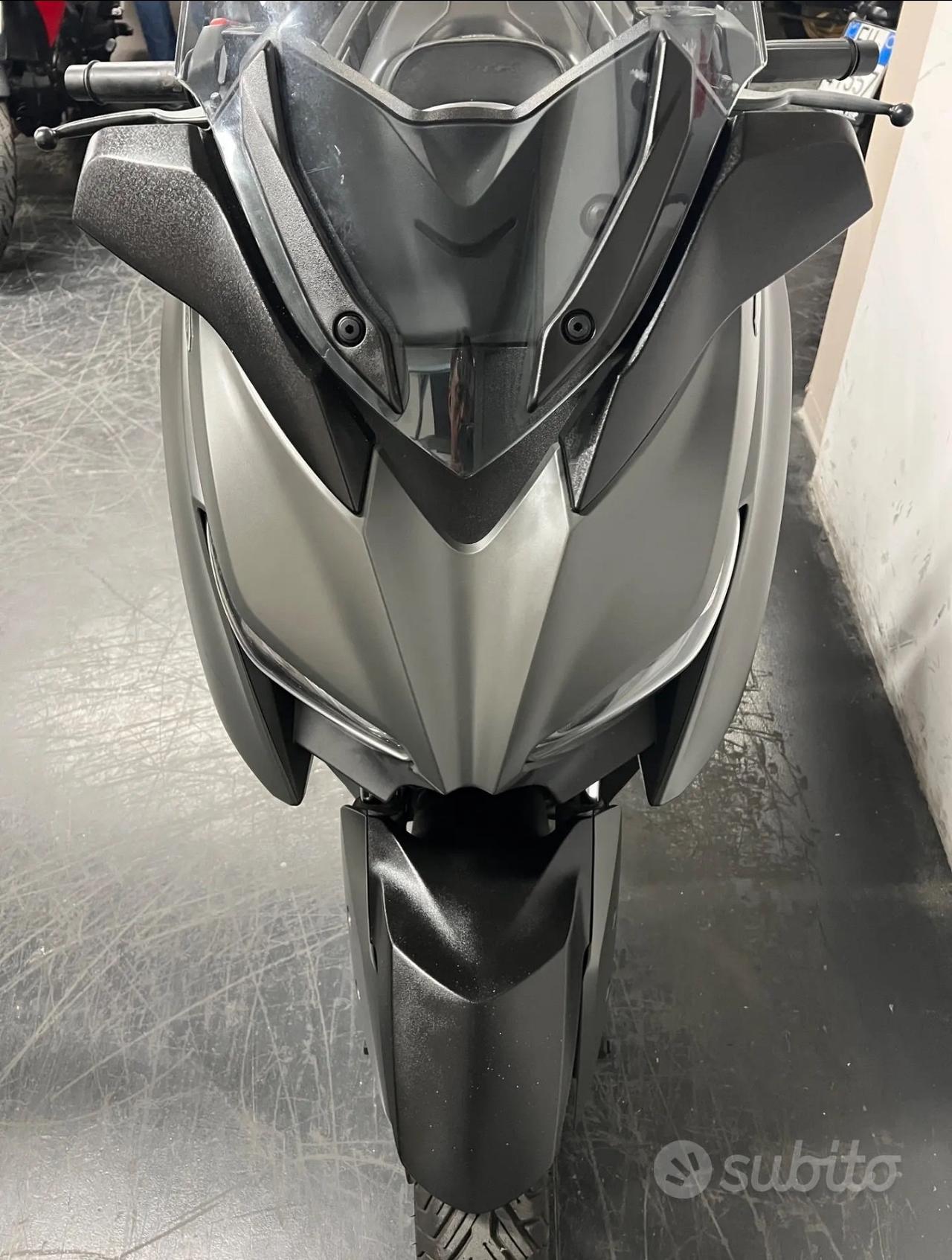 Yamaha X-Max 300 Tech Max