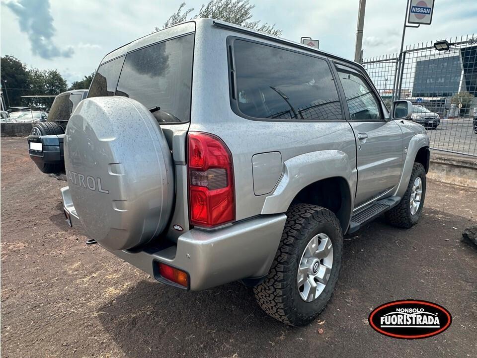 Nissan Patrol 3.0 TD Di 3 porte Elegance Hard Top