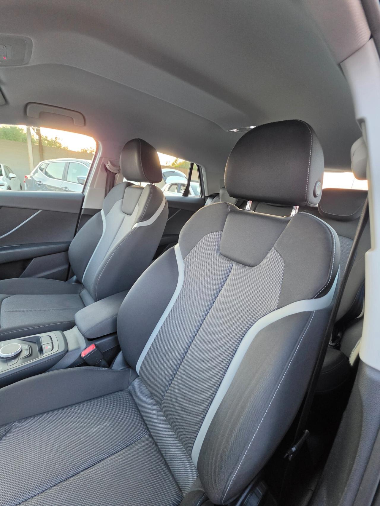 Audi Q2 35 TFSI Business Design