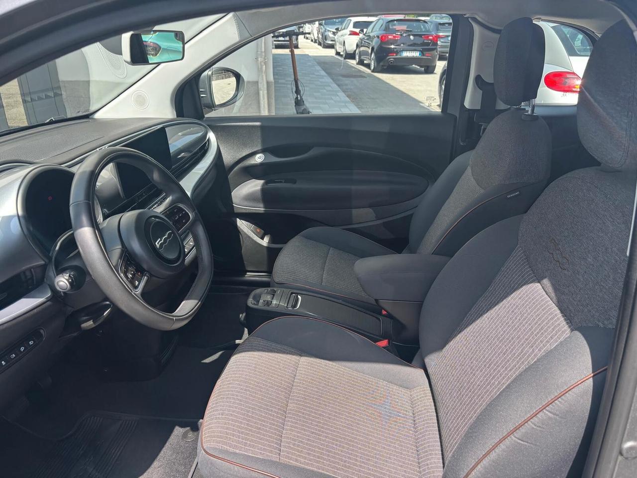 Fiat 500e 3+1 42 kWh Icon