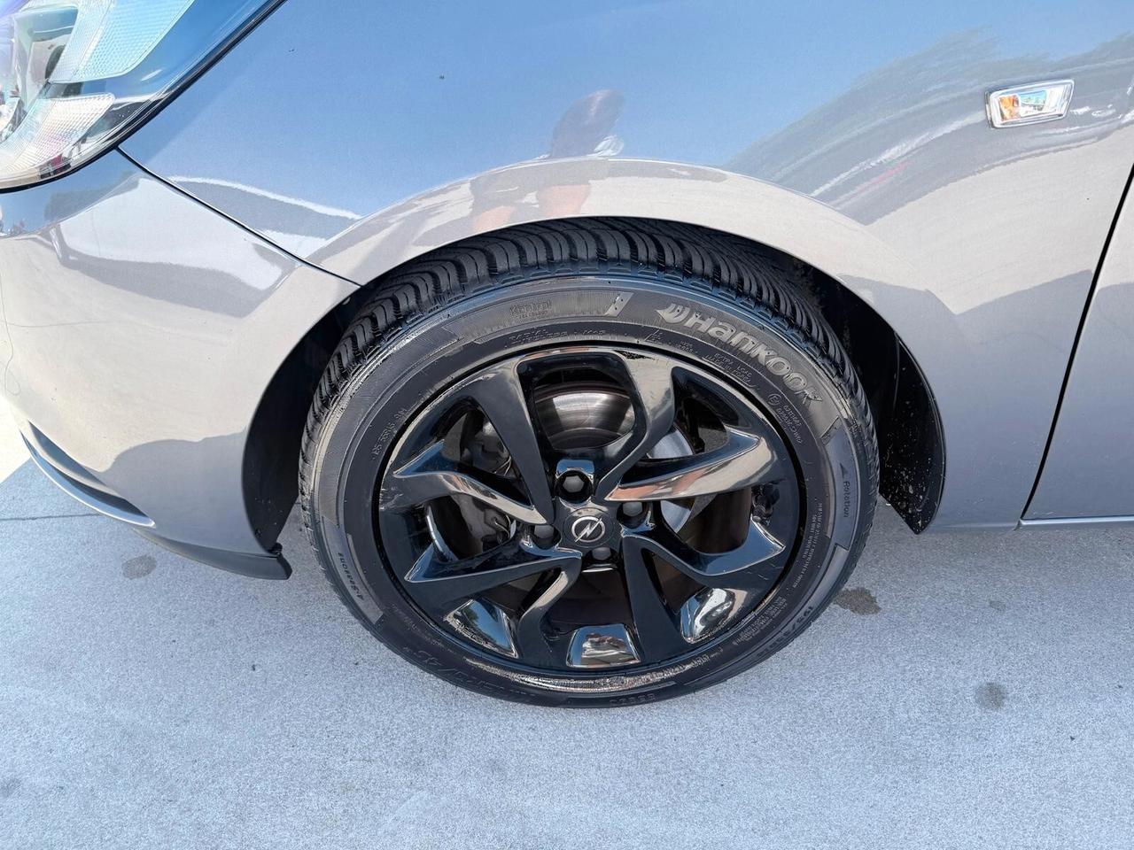 Opel Corsa 1.4 90CV GPL Tech 5 porte Cosmo