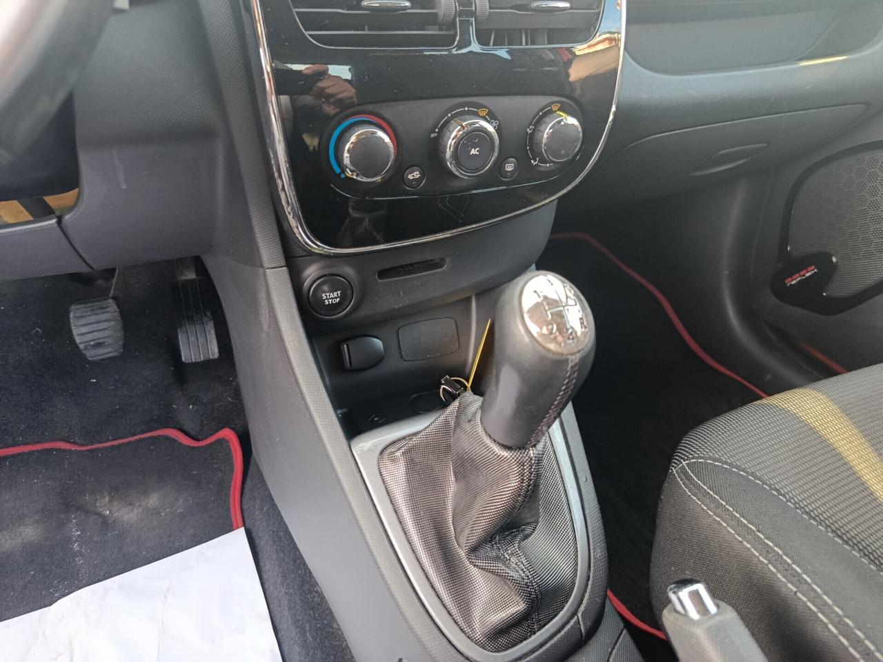 Renault Clio 1.5 dCi 90CV Costume National