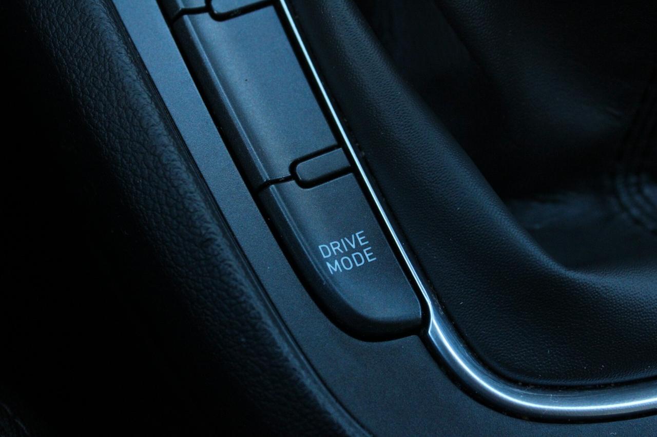 Hyundai Kona 1.6 CRDI Hybrid 48V DCT XLine