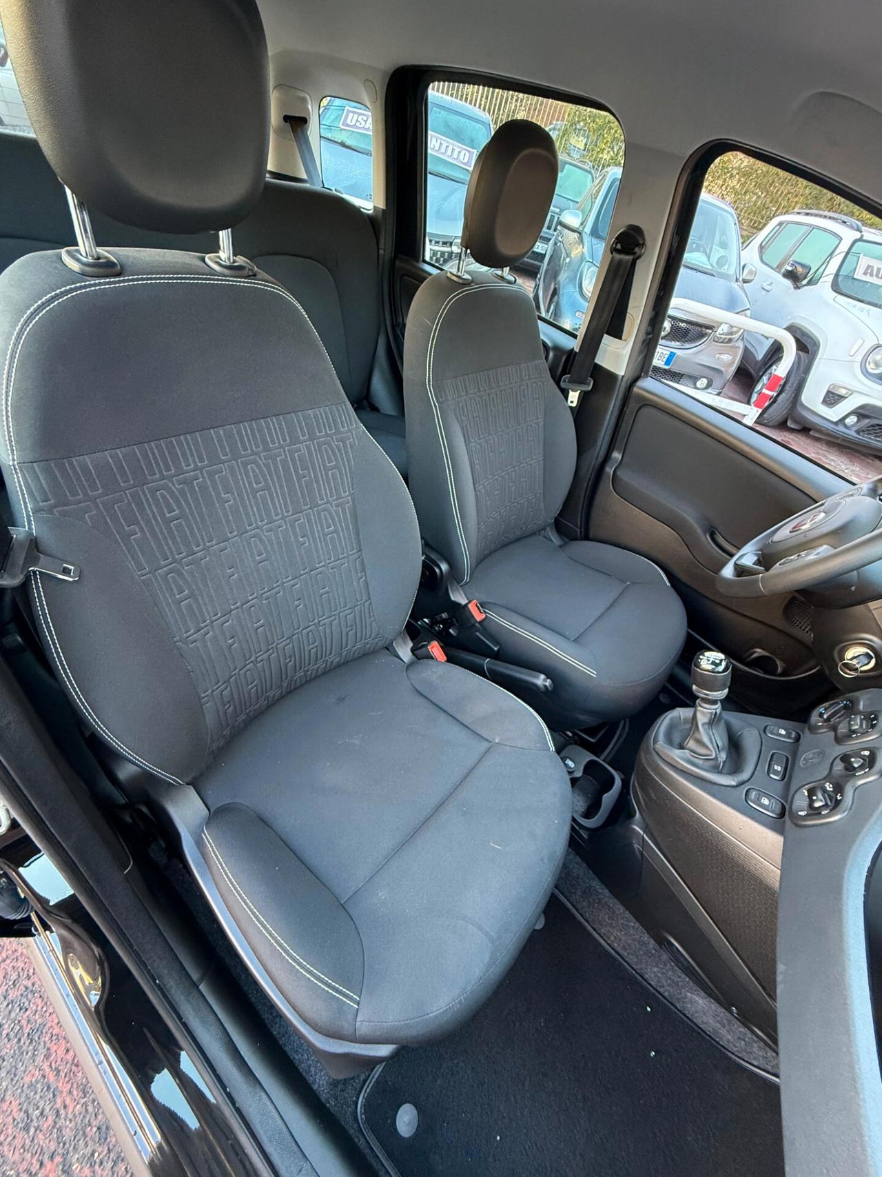 Fiat Panda Hybrid 1.0 ***SOLO 3.000KM***