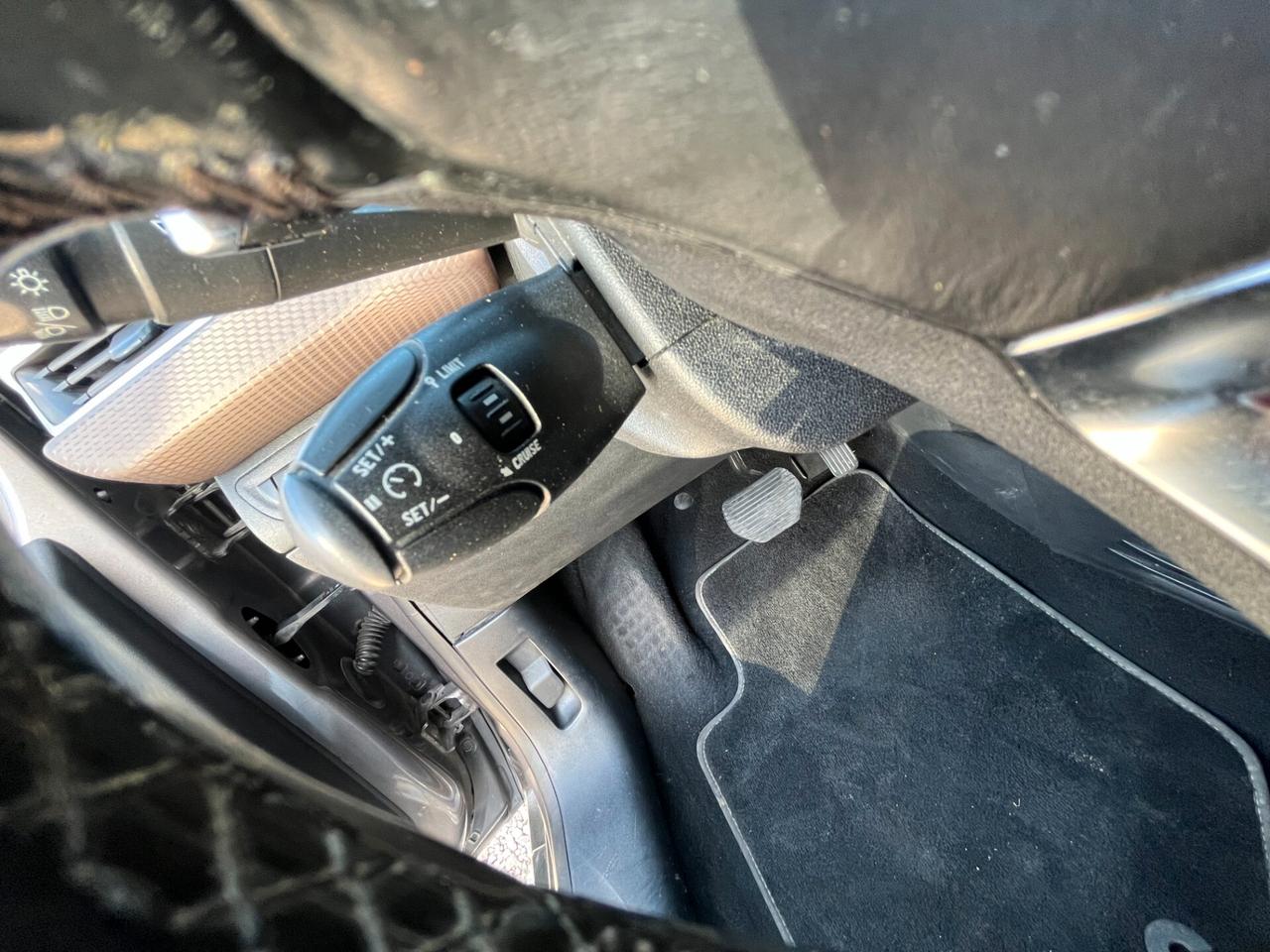 Peugeot 2008 1.6 e-HDi 92 AUTOMATICO KM CERTIFICATI 2013