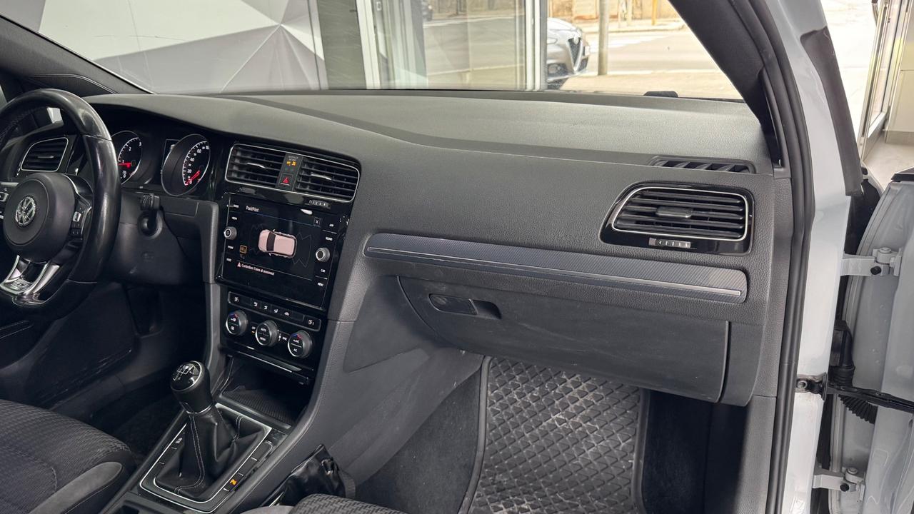 Volkswagen Golf 1.6 TDI 115 CV 5p. R-Line