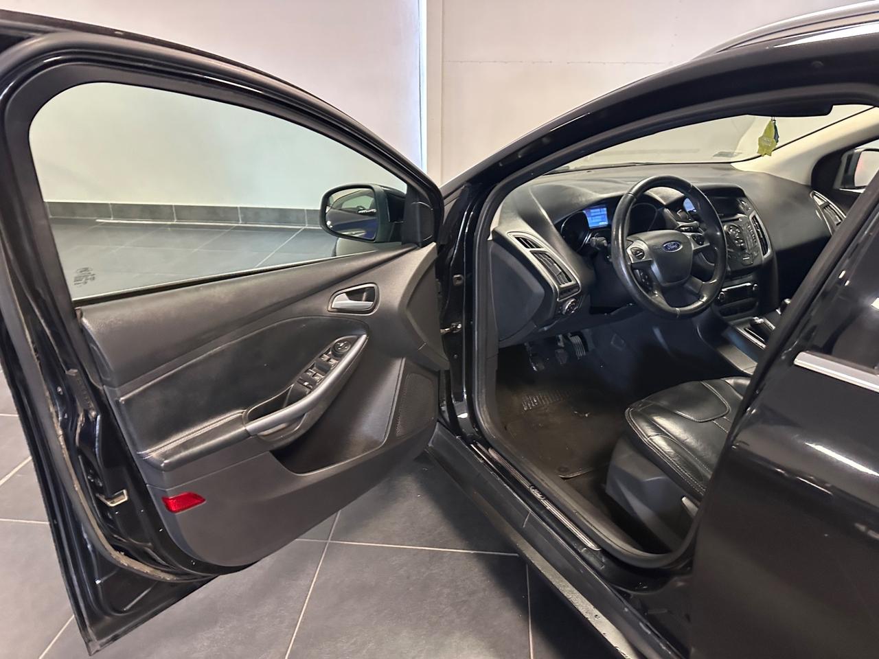 FORD FOCUS 1.6 TDCi 105 CV GANCIO TRAINO S.W TITANIUM