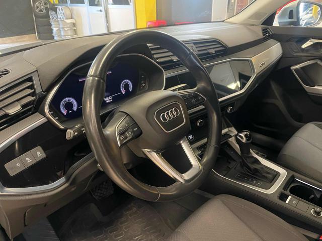 AUDI Q3 35 TDI S tronic Business Advanced