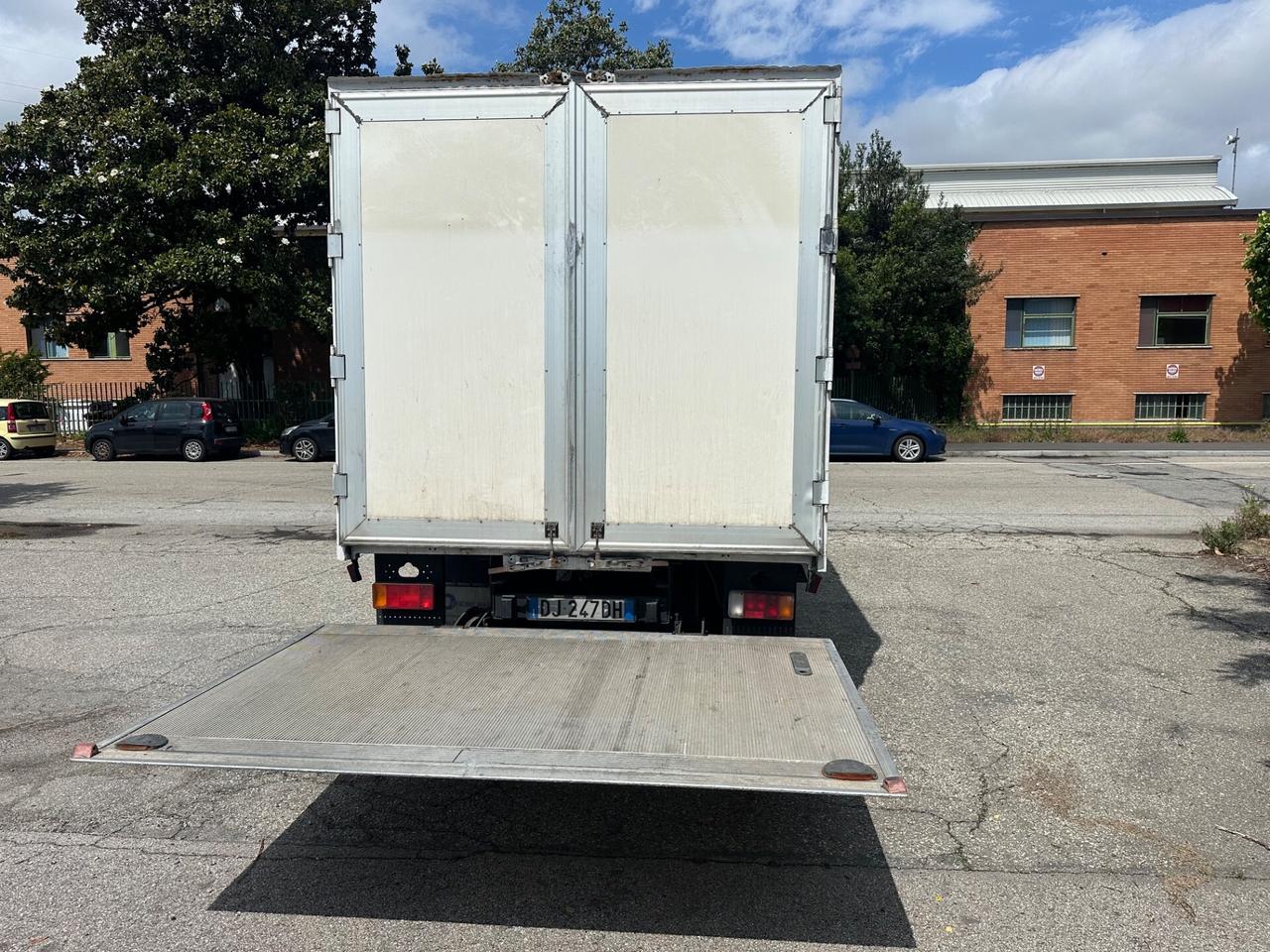 Iveco Daily 65C15 65 quintali con sponda idraulica pantene C