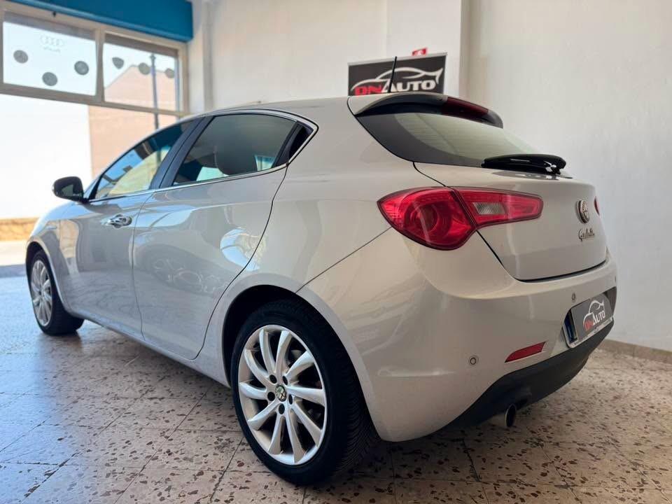 Alfa Romeo Giulietta 1.6 JTDm-2 105 CV Exclusive