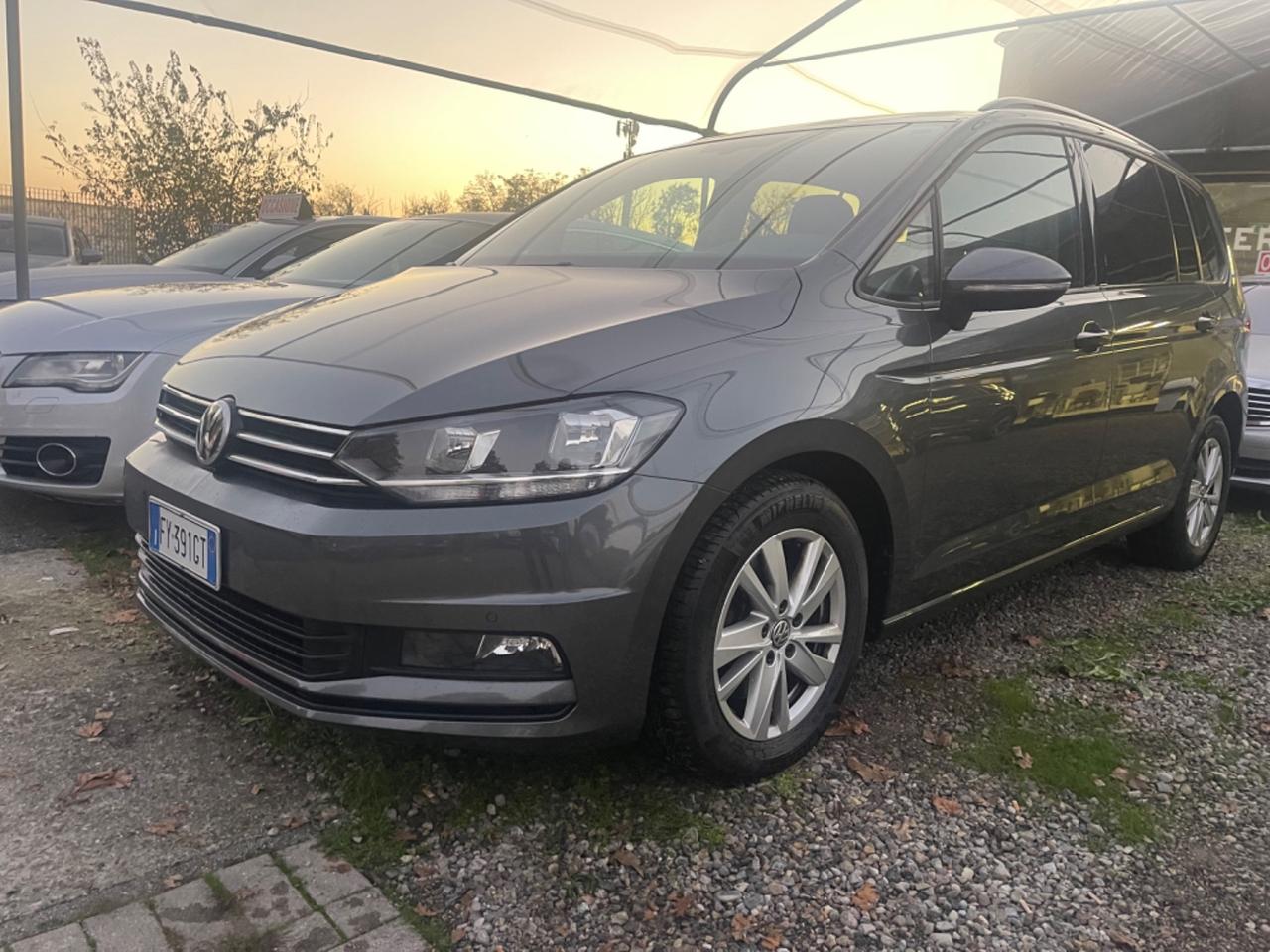 Volkswagen Touran 1.6 TDI 115 CV SCR DSG Executive BlueMotion Tech.