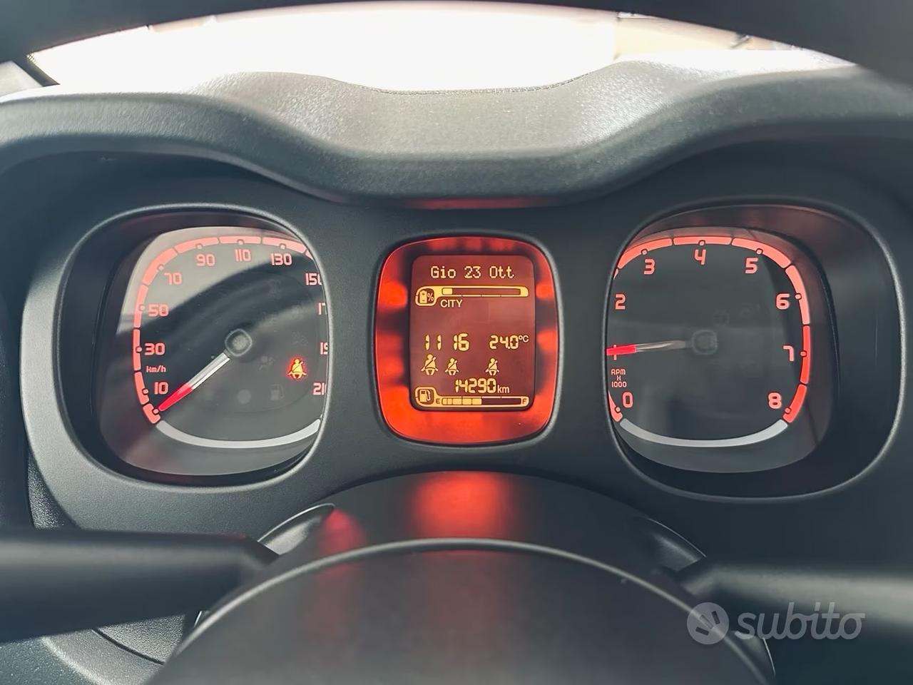 Fiat Panda 1.0 Hybrid - 2024 - 14.000km - NESSUN VINCOLO - In garanzia Fiat