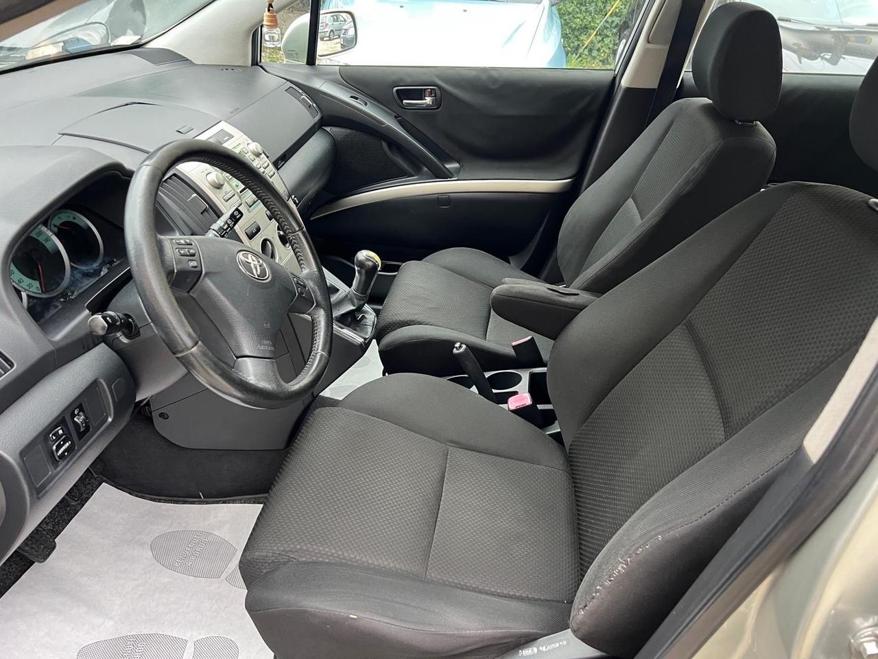 Toyota Corolla Verso 2.2 16V D-4D