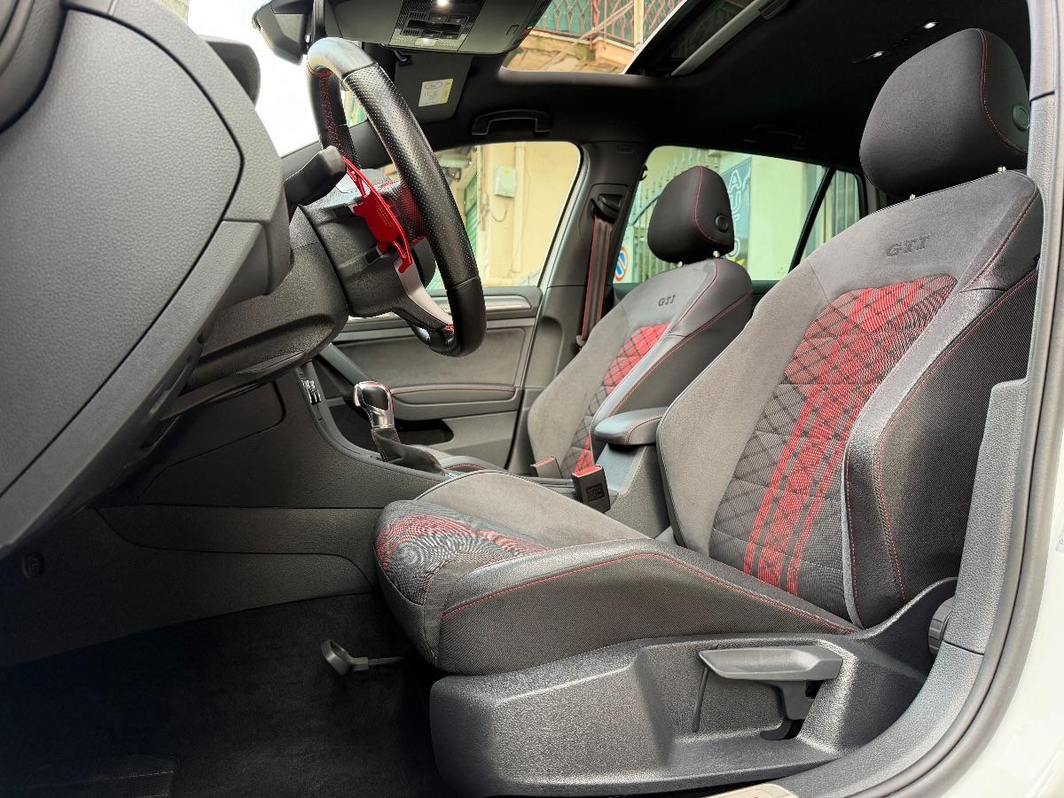 Volkswagen Golf 7.5 GTI TCR 2.0 TSI 290 CV
