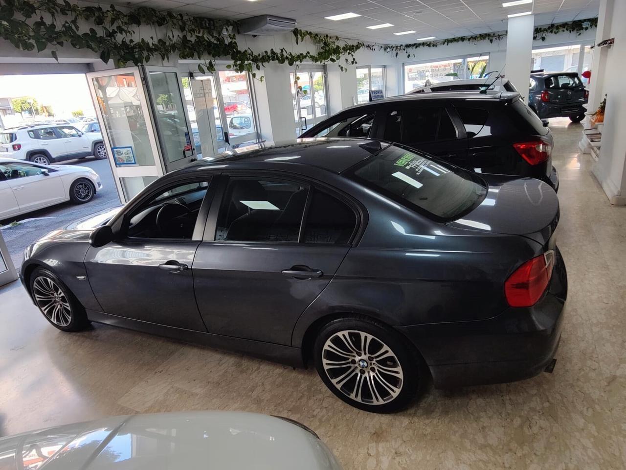 Bmw 320d berlina 3 volumi