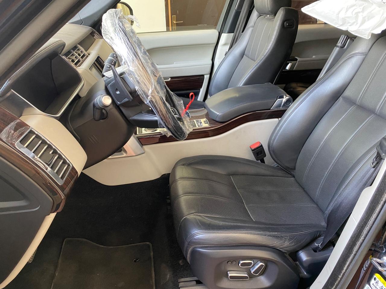 Land Rover Range Rover Range Rover 3.0 TDV6 Autobiography
