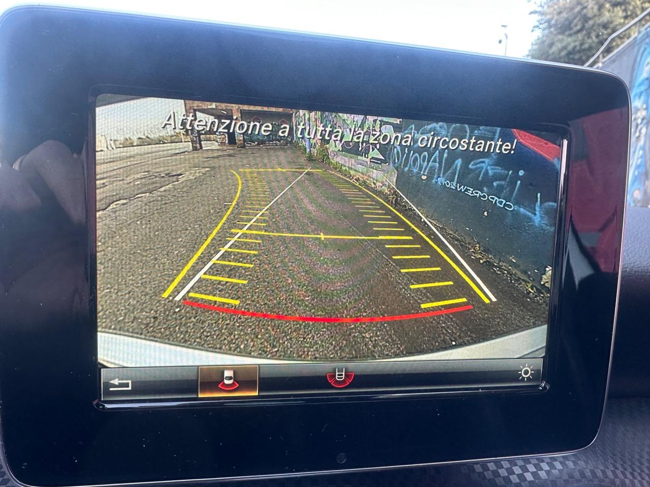 MERCEDES A180 CDI AUTOM/NAVI/LED/F1