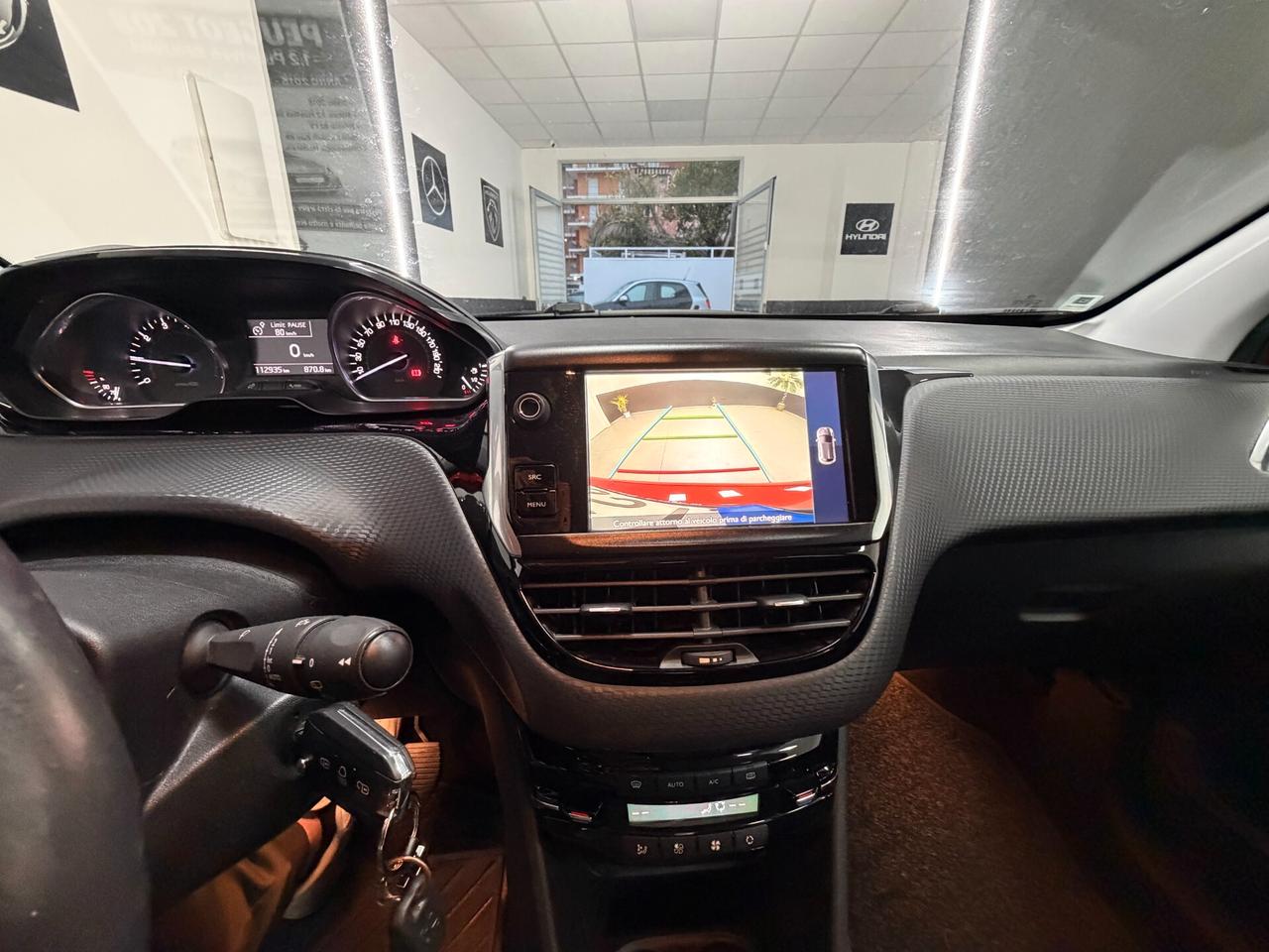 Peugeot 208 PureTech 82 5 porte Allure