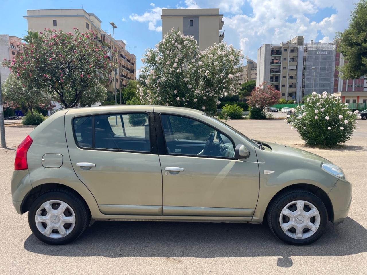 Dacia Sandero 1.2 benz. 16V Ambiance 5p