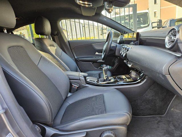 MERCEDES-BENZ CLA 200 d Premium