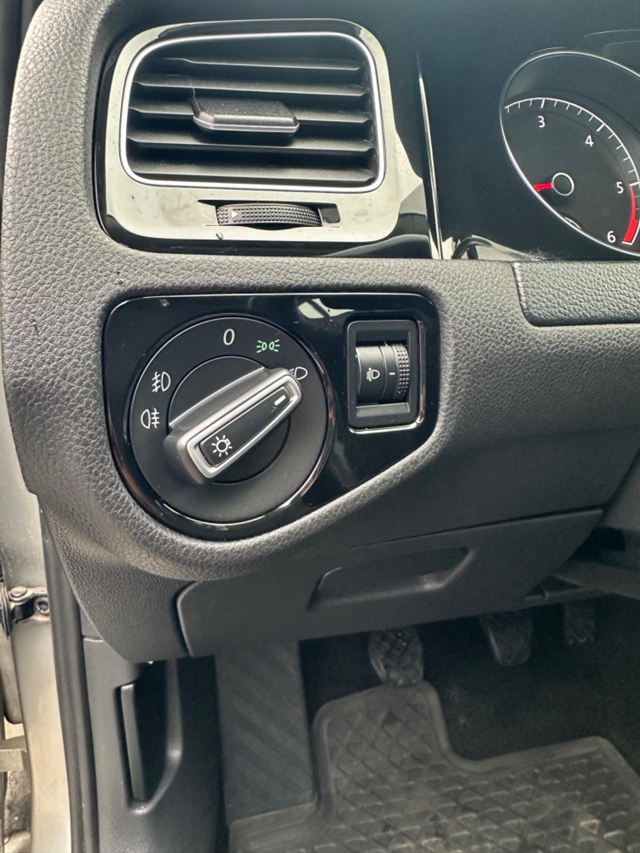 Volkswagen Golf 2.0 TDI 5p. 4MOTION Highline BlueMotion Tech.