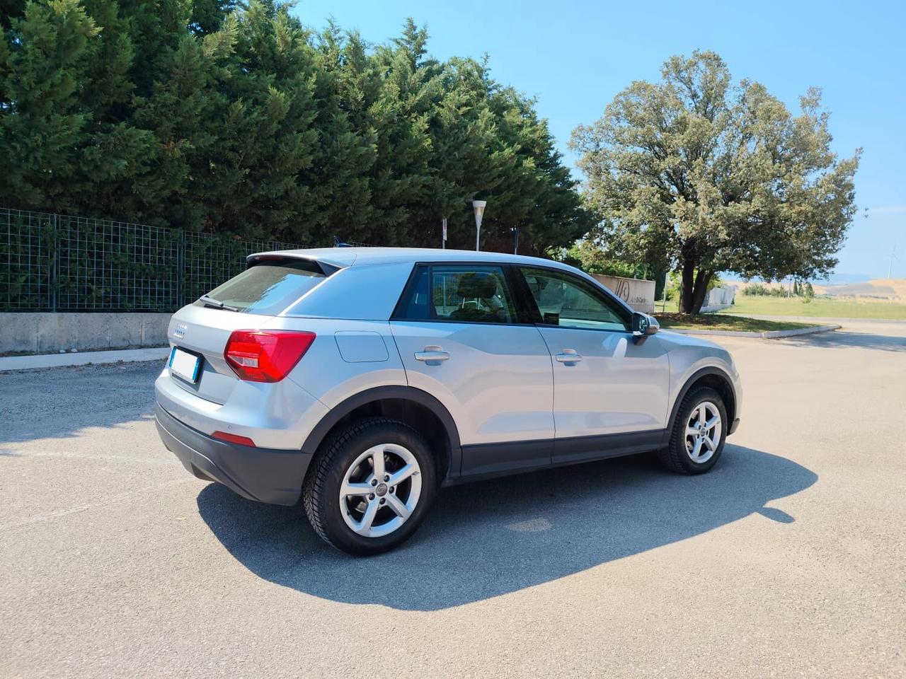Audi Q2 30 TDI S tronic Business