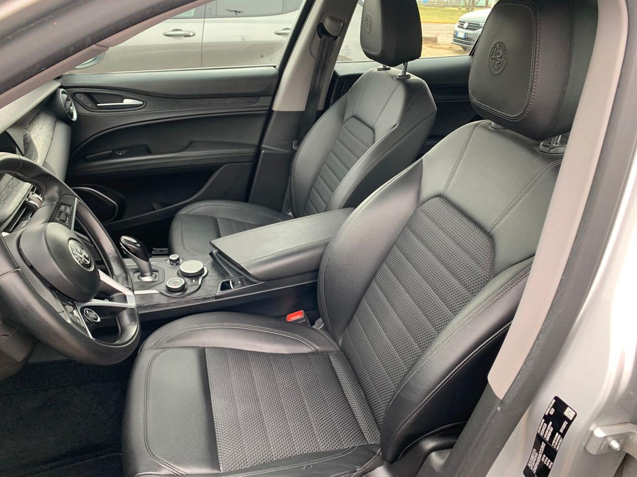 Alfa Romeo Stelvio 2.2 Turbodiesel 210 CV AT8 Q4 Super