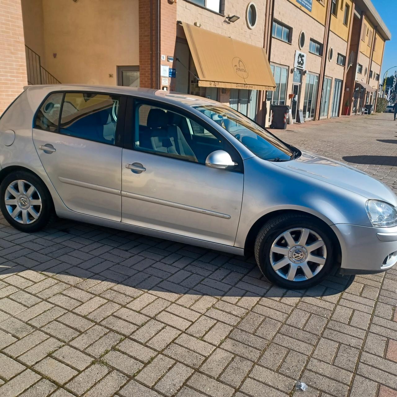 196.118KM GOLF 5 2.0 TDI UNICO PROPRIETARIO