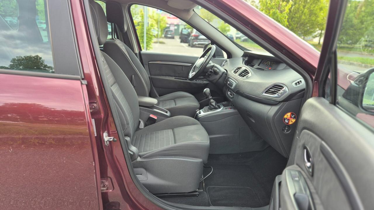 Renault Scenic Scénic XMod 1.5 dCi 110CV Limited