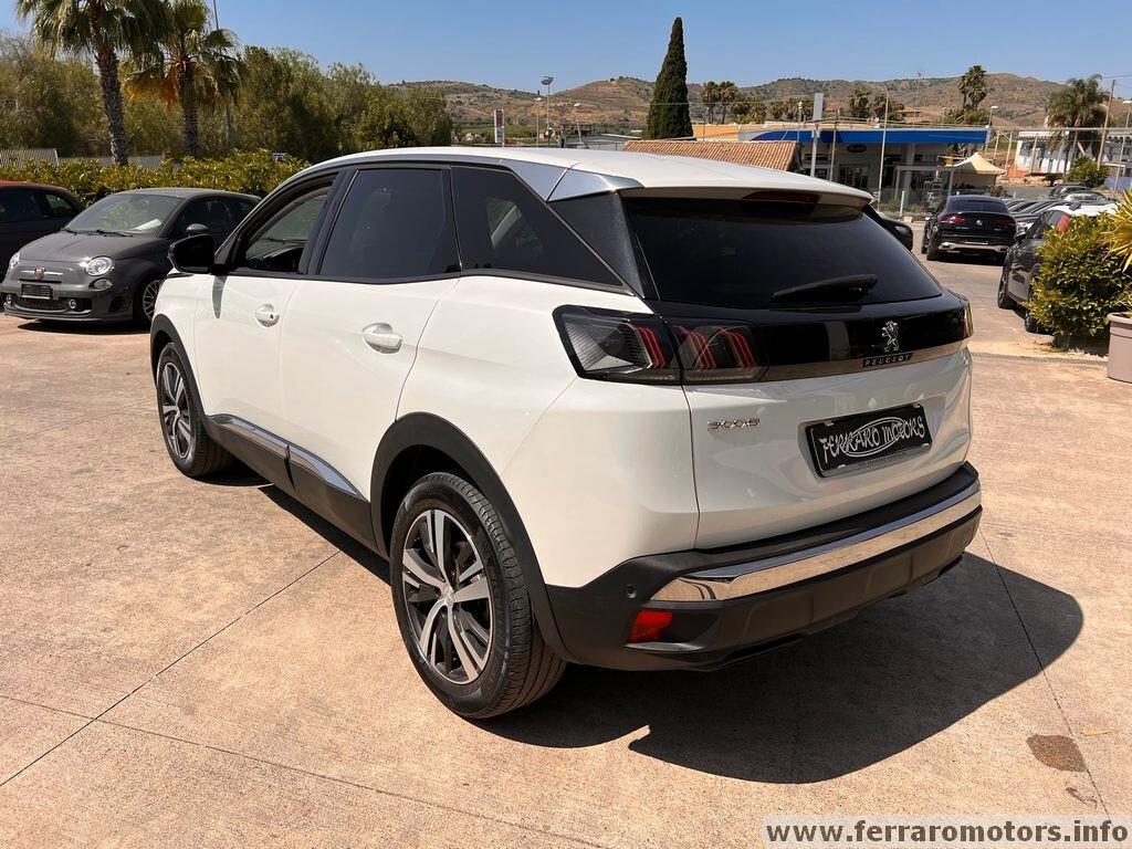 Peugeot 3008 BlueHDi 130 S&S EAT8 Allure iva esposta a 239 euro al mese